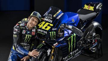 Valentino Rossi con la Yamaha M1 de 2019.