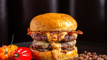 La mejor hamburguesa de Madrid y una de las TOP de España está en Chamberí: precios a 16,90 cocinada con café y ron