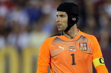 Uno de los máximos exponentes del fútbol de la República Checa, Petr Cech (Pilsen, Checoslovaquia, 20 de mayo de 1982), es considerado como uno de los mejores porteros del mundo. En dos ocasiones se hizo acreedor al Guante de Oro de la Premier League, en las temporadas 2004-2005 y 2009-2010.