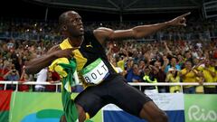 RIO DE JANEIRO, BRAZIL - AUGUST 19:  Usain Bolt of Jamaica celebrates after winning the Men&#039;s 4 x 100m Relay Final on Day 14 of the Rio 2016 Olympic Games at the Olympic Stadium on August 19, 2016 in Rio de Janeiro, Brazil.  (Photo by Cameron Spencer/Getty Images)