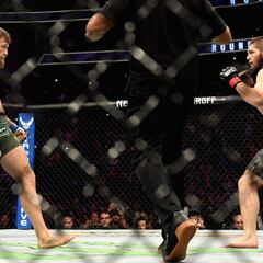 McGregor se enzarza con el manager de Khabib por redes