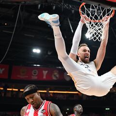 El Madrid gana el pulso infinito y se cita con la historia