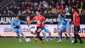 70 Alexis Alejandro SANCHEZ (om) - 05 Arthur THEATE (srfc) - 23 Warmed OMARI (srfc) during the Ligue 1 Uber Eats match between Rennes and Marseille at Roazhon Park on March 5, 2023 in Rennes, France. (Photo by Anthony Bibard/FEP/Icon Sport via Getty Images)