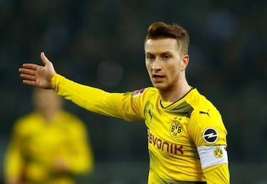 Marco Reus: Borussia Dortmund step up contract talks
