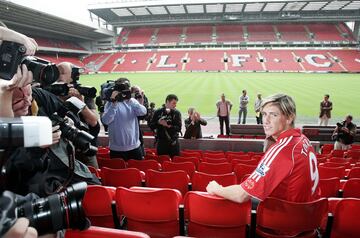 La leyenda rojiblanca salió de su casa para fichar por el Liverpool en la temporada 2007-08.