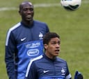 Raphaël Varane podría debutar haciendo pareja con Sakho