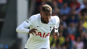 NORWICH, ENGLAND - MAY 22:  Emerson Royal of Tottenham Hotspur runs with the ball during the Premier League match between Norwich City and Tottenham Hotspur at Carrow Road on May 22, 2022 in Norwich, England. (Photo by David Rogers/Getty Images)