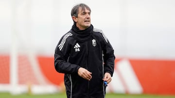 Pacheta prepara el partido de mañana.