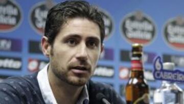 Víctor: "El Sevilla, una referencia a nivel mundial en el balón parado"
