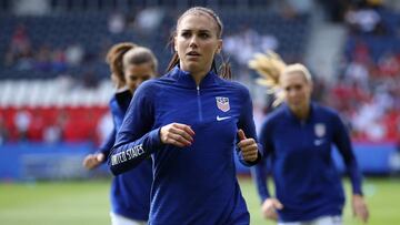 Alex Morgan se retir&oacute; con un golpe en la rodilla.