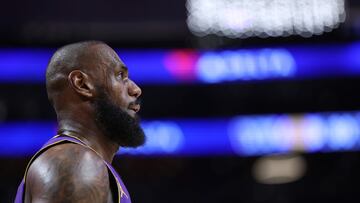 James surpassed 50,000 career points in the Lakers’ win over the Pelicans and also extended a mind-boggling scoring streak.