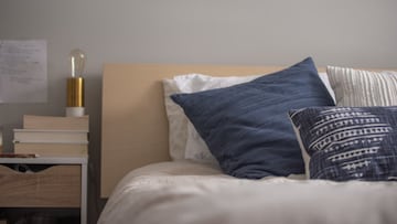 Cómo colocar una almohada viscoelástica y cervical correctamente