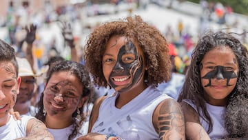 Celebración del "Juego de Negritos" en el Carnaval de Negros y Blancos en Pasto