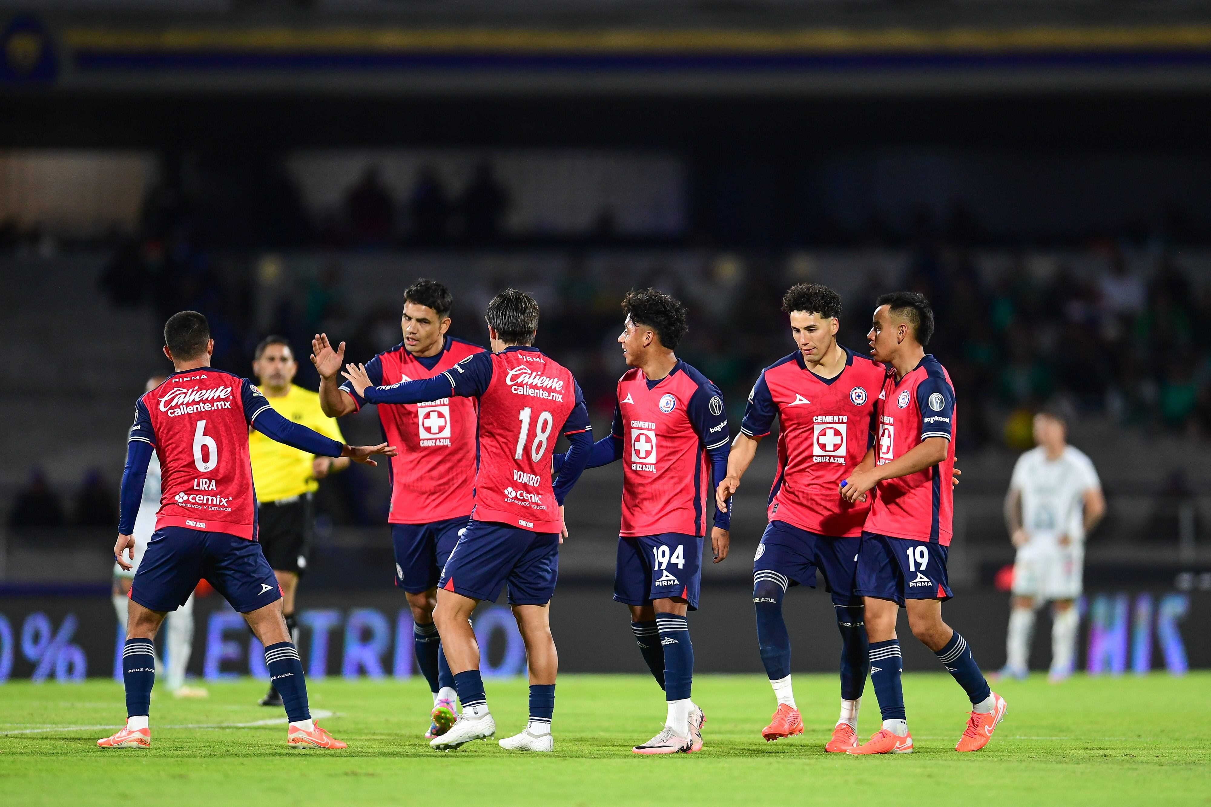 during the 16th round match between Cruz Azul and Leon as part of the Liga BBVA MX, Torneo Clausura 2025 at Olimpico Universitario Stadium, on April 15, 2025 in Mexico City, Mexico.