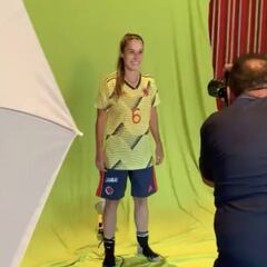 La Selección Colombia Femenina con tiempo para fotos y entrenar