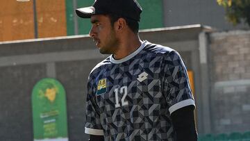 James Aguirre, arquero de Bucaramanga, durante el partido de la primera fecha de la Liga BetPlay ante Envigado.