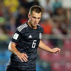 Eugenio Pizzuto realizó exámenes con Lille, pero jugaría con Boavista