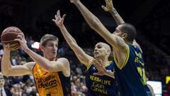 El Valencia no dejó de creer y logra su victoria 500 en ACB