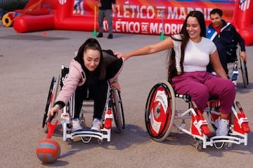 Fútbol en silla de ruedas.