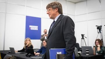 El expresidente de la Generalitat de Catalunya y candidato de Junts a las elecciones catalanas, Carles Puigdemont, a su llegada a una rueda de prensa, en Jean Carr¨¨re Space, a 6 de mayo de 2024, en Argel¨¨s, Rosell¨®n (Francia). Puigdemont ha participado junto con otros candidatos del partido, en una rueda de prensa de campa?a electoral de Junts+ de cara a las elecciones auton¨®micas que se celebrar¨¢n en Catalu?a el pr¨®ximo 12 de mayo.
06 MAYO 2024;PUIGDEMONT;RUEDA DE PRENSA;ARG?LES;FRANCIA;ELECCIONES;12 DE MAYO;CATALUNYA
Gl¨°ria S¨¢nchez / Europa Press
06/05/2024