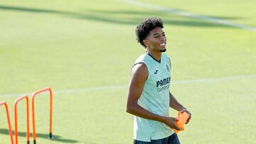 02/09/22
ENTRENAMIENTO DEL VILLARREAL
MOJICA