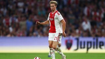 PSG? Barça? Bayern? I haven't decided my future yet – De Jong
