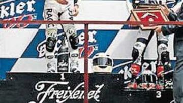 <b>GRAN COMIENZO. </b>Tutusaus, en el centro del podio, dominó la carrera igual que los entrenamientos.