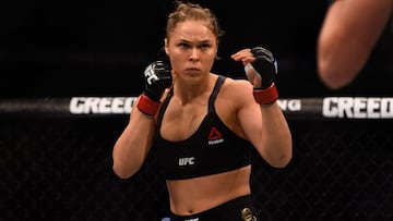 Ronda Rousey durante una pelea en la UFC.