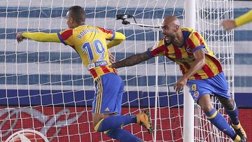 Zaza y Rodrigo celebran un gol esta temporada.