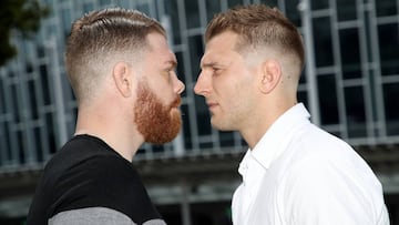 Paul Felder y Dan Hooker.