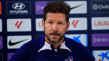 El t¨¦cnico del Atl¨¦tico de Madrid diego Pablo Simeone durante la rueda de prensa.