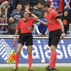 El Tenerife-Huesca se paró 15' por agresión a una asistente