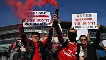 Kroenke family will 'not entertain' Arsenal takeover bid