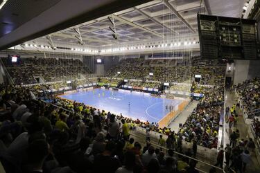 El Movistar eliminó a un Jaén que tiño Granada de amarillo