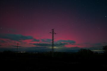 Una aurora boreal desde el observatorio astronómico de Pujalt, el 11 de octubre de 2024 en Pujalt, Barcelona.