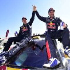 Stéphane Peterhansel celebra un título en suspenso