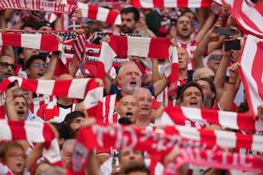 Ambiente en San Mamés en el partido Athletic-Arsenal.