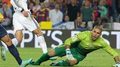 <b>EL ÚLTIMO ENCAJADO. </b>El tanto de Cristiano que empataba el partido a dos en el Camp Nou fue una muestra de lo que sufre el Barça.