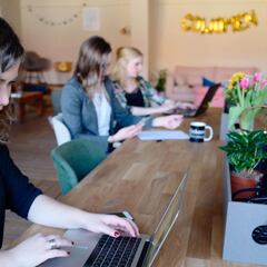 Five companies in the US that have a four-day workweek