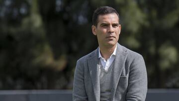 El histórico ex futbolista mexicano es nuevo entrenador del Cadete A del RSD Alcalá. Francisco Goya, presidente de dicho club, lo ve en la élite de los banquillos en un futuro.