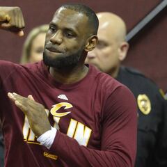 Otra fiesta de LeBron (23+11+11) y los Cavs 10-0 en Playoffs