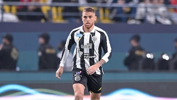 Corinthians avanza por Gustavo Cuéllar.