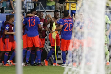 0-2. Duván Zapata celebró el segundo gol.