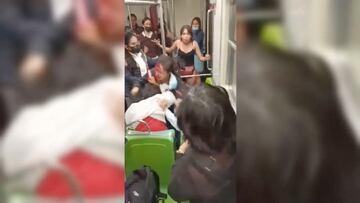 ¡Nadie las detuvo! Así fue la fuerte pelea entre mujeres en un vagón del Metro