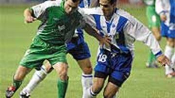 <b>ABURRIMIENTO</B>. Al Alavés sufrió para derrotar al Córdoba.