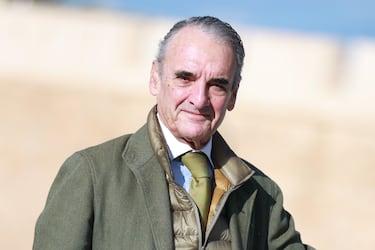 El expresidente de Banesto, fue condenado a veinte años de cárcel por delitos de estafa y apropiación indebida en el caso Banesto. A pesar de la condena de 20 años, Mario Conde solo cumplió un total de 11 años de prisión efectiva antes de obtener la libertad condicional en 2005.
