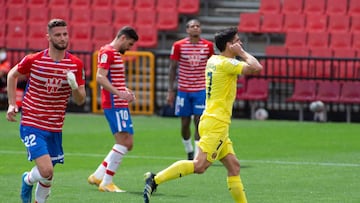 Celebrate score of Gerard Moreno of Villarreal during the spanish league, LaLiga, football match played between Granada Club de Futbol and Villarreal Club Futbol at Nuevos Los Carmenes Stadium on April 3, 2021 in Granada, Spain.
AFP7
03/04/2021 ONLY FO