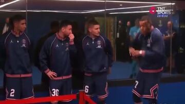 La escena viral en el túnel del PSG con Mbappé y Messi