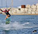 Introducción al wakeskate o 'skate sobre agua', con Telma Cester