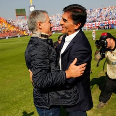 La U va por un bombazo y suma un nuevo candidato como DT: ya fue campeón en Chile